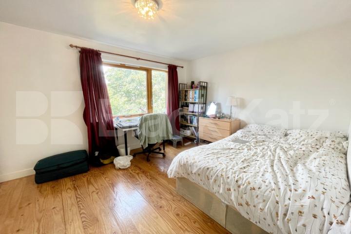 Offering size (936 Sq.Ft.), quality and location Boatemah Walk, Brixton